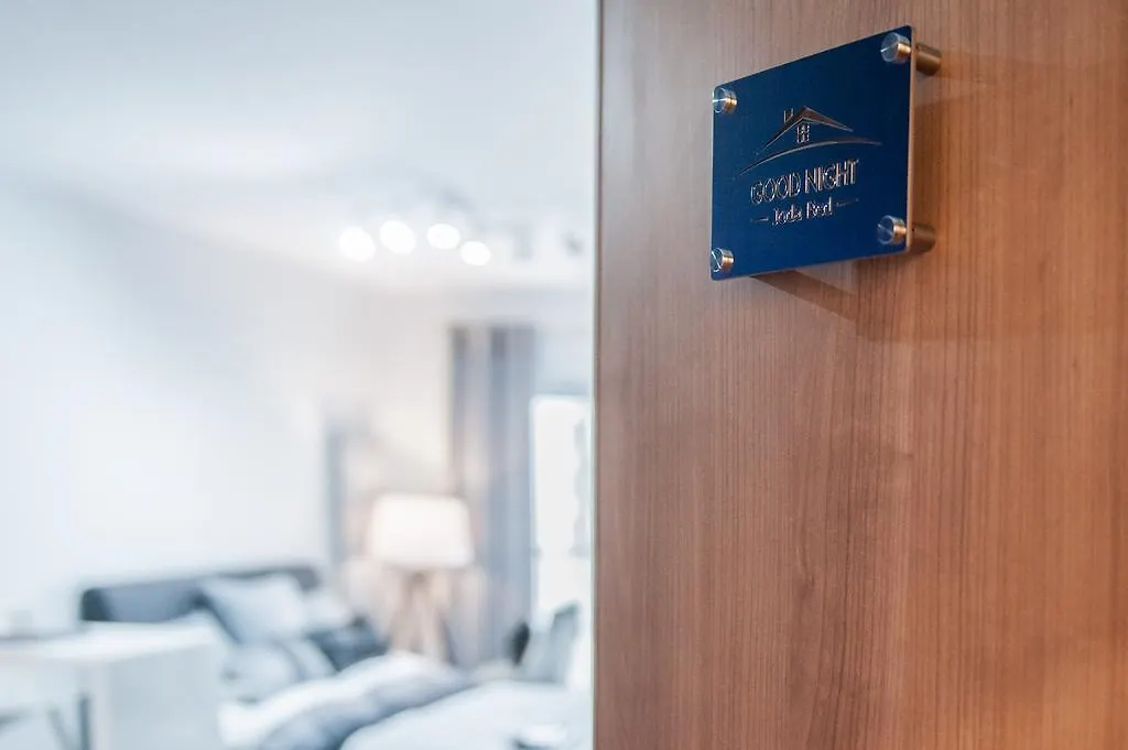 Apartment Albatross Towers Joda Bed