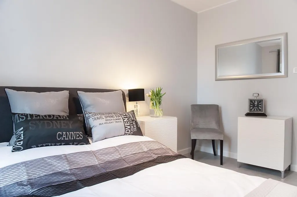 Albatross Towers Joda Bed Poland